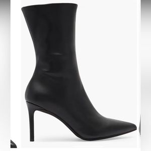 Jeffrey Campbell Everynight pointed toe boot